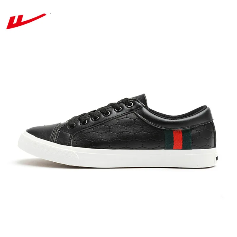 

Warrior Walking Shoes Men Women Classic Low Top Skateboarding Shoes Rubber Sneakser Sport Shoes WXY-A198