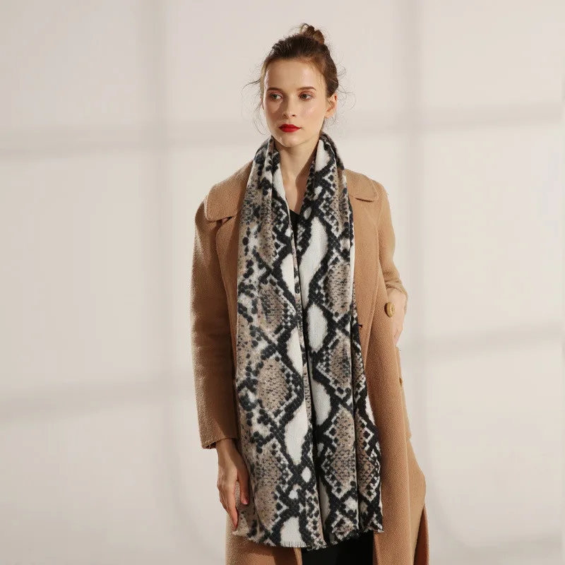 Роскошный брендовый шарф в виде змеи питона с животным узором, пончо из искусственного кашемира, пашмины, модные женские зимние шарфы, Женский палантин