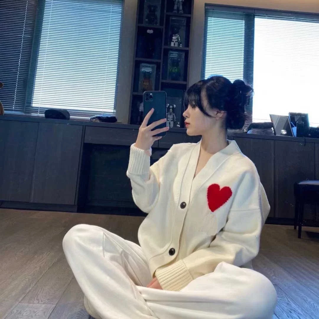 2021New Korean Fashion Oversized Knitted Cardigan Red Heart Letter A Loose Long-Sleeved Men Winter Sweater VNeck Unisex Jackets |