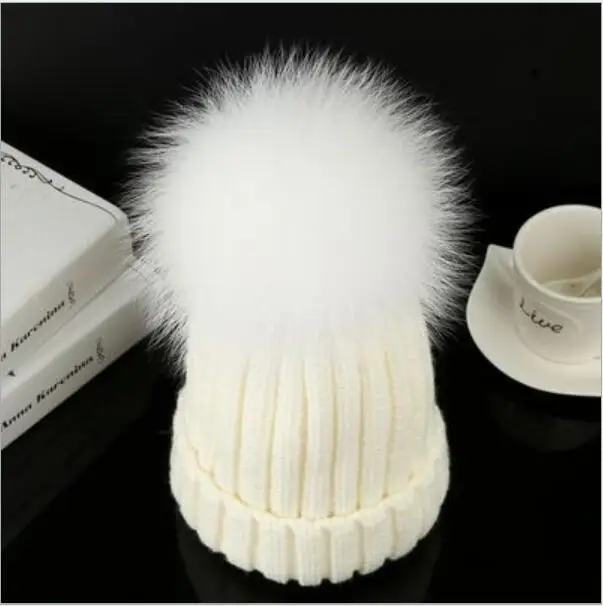 Always classic Woman Hat Natural Fox Fur Ball Knitted Ladies Winter Hat Wool Thread Knit Warm Women's Beanies - Цвет: Белый