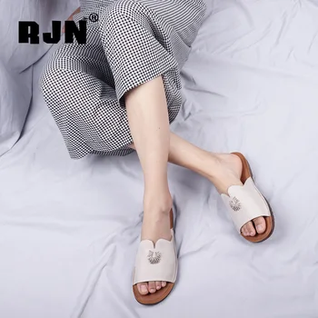 

RJN Summer Ladies Slippers Casual Fashion Metal Decoration Comfortable Soft Flat Slippers Outdoor Non-slip Female Sandals CZ006