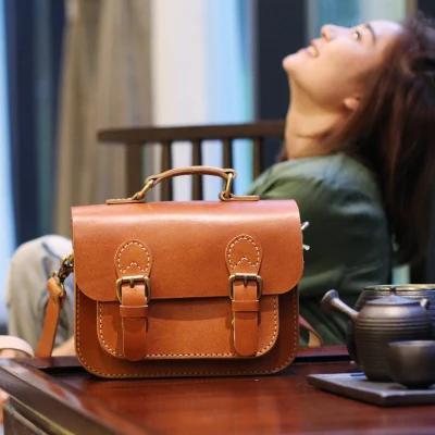 Натуральная кожа известный бренд Ретро Леди Tote плеча Кошелек маленькие высококачественные Сумки Месседжер-сумка для девочек модное с лямками сумка Горячая - Цвет: Brown