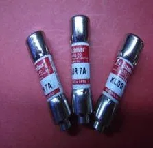 Предохранители: KLDR2 2A 600 V/KLDR1 на возраст 3, 4, 5, 6/KLDR7 8 9/KLDR10 12/KLDR15 20 25 30 600V