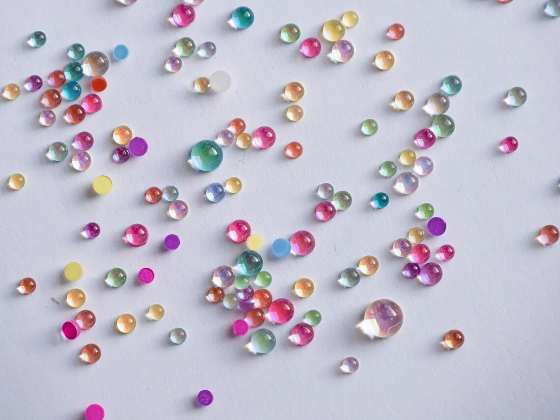 1440pcs 라인 석 Strass 거울 돌 물 블링 디자인 장식 크리스탈 비즈 라운드 드롭 무지개 빛깔의 네일 아트 매력