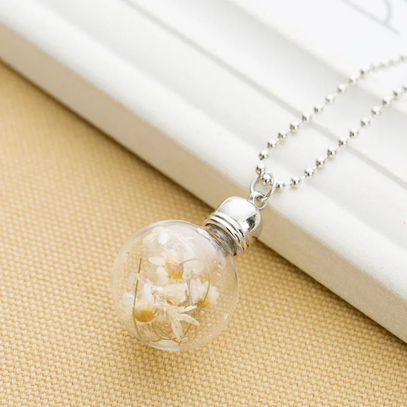 

Korean-style round Pendant Sweater Chain Mori Girl Dried Flower Preserved Fresh Flower Glass Cover Long Necklace Stall