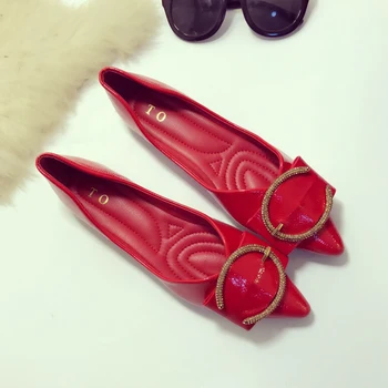 

Women Flat Heel Shoes Pointed Toe Solid Color Soft Sole Slip on Loafers PU Leather Flats 33-45 Plus Large Size 2020 Summer New