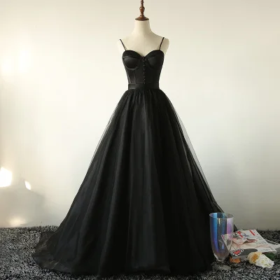 

100%real black queen gown cosplay ball gown court medieval dress/belle ball/long Renaissance dress/victoria