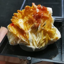 Fine natural vanadium lead ore white flower barite specimen mineral crystal rock ore mark original stone ornament