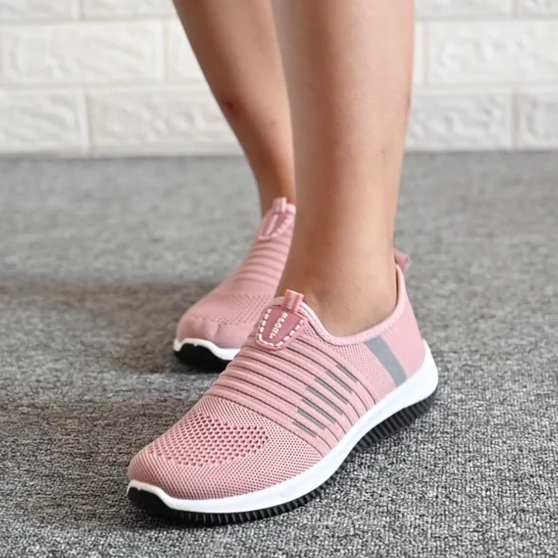 

Siddons Mesh Knit Women Flat Shoes Pointed Toed Slip On Women's Vulcanized Shoes Soft Breathable Ladies Sneakers Casual Loafers