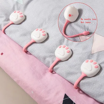

1Pcs Cartoon Quilt Holder Non-Slip Duvet Quilt Clip Bed Sheet Blanket Holder Fastener Convenient Easy Use Quilt Cover Fixer
