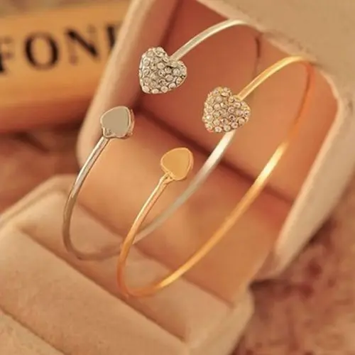 

New Women Fashion Style Gold Rhinestone Love Heart Bangle Cuff Bracelet Jewelry