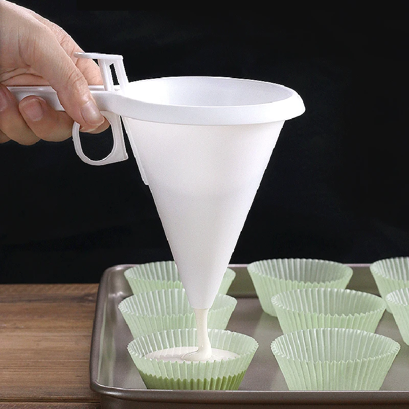 

Hand-hold Funnel Adjustable Icing Candy Funnel Chocolate Pastry Mold Cream Cookie Cupcake Pancake Maker Kitchen Baking Supplies