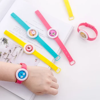 

2pcs/set Plastic Cartoon Outdoor Mosquito Killer Repellent Bracelet Anti Mosquito Reusable Children Baby Color Random