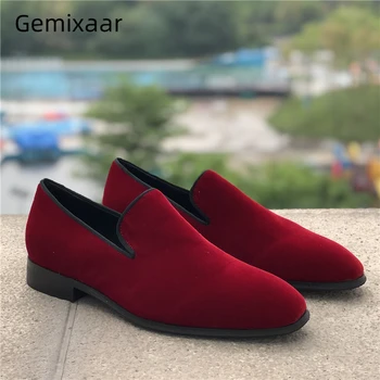 

Chic Spring 2020 Claret Flock Dress Shoes Man Round Toe Slip-on Loafers Solid Slim Flat Shoes Fashion Outwear Men Shoes
