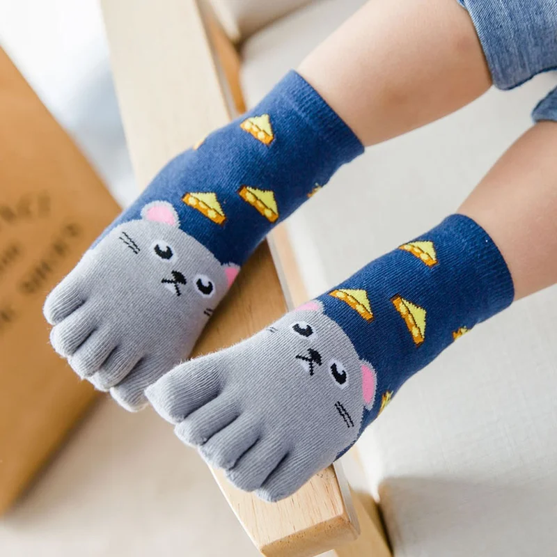 Kawaii/Детские носки хлопковые носки с животными для мальчиков и девочек дешевые носки с носком для детей пять носок с пальцами От 3 до 7 лет/От 7 до 12 лет