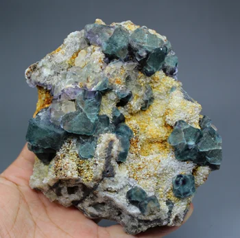 

BIG! 512g Natural rare QR code blue-green fluorite cluster mineral crystal specimens Stones and crystals Healing crystal