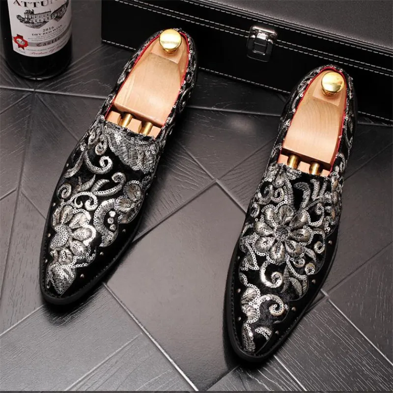 Men Exquisite Embroidery Leather Shoes Colorful Handmade Formal Wear Shoes Fashion Rivets Sequin Man Night club Casual Flats