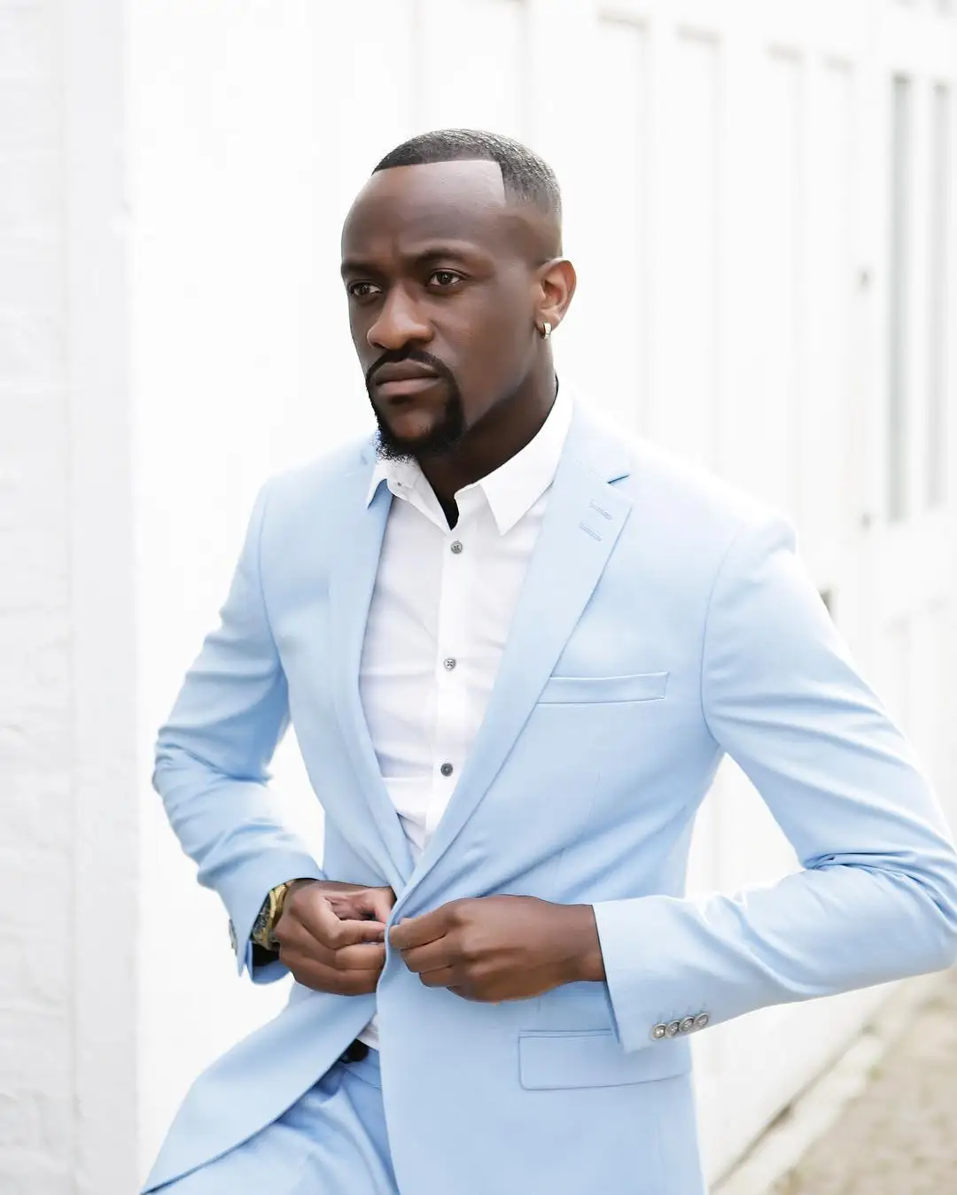 Abito da uomo Slim Fit azzurro chiaro blazer con un bottone smoking da uomo  abiti da sposo da uomo neri giacca e pantaloni da ballo in due pezzi|Suits|  - AliExpress
