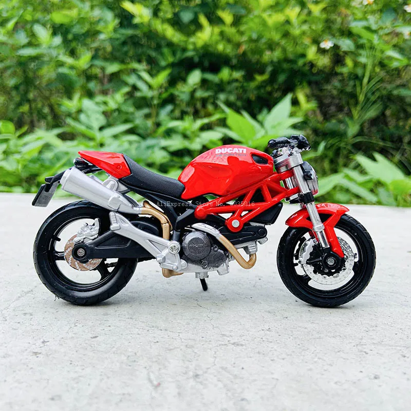 Ducati Maisto 1:18 モデルバイクセット　全6台まとめ売り Ducati Maisto 1:18 モデルバイクセット 全6台まとめ売り - メルカリ