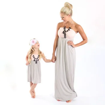 

Mother Daughter Summer Dresses Sleeveless 2 Colors Patchwork Beach Dress Mom and Daughter Dress Family Matching Outfits Clothes