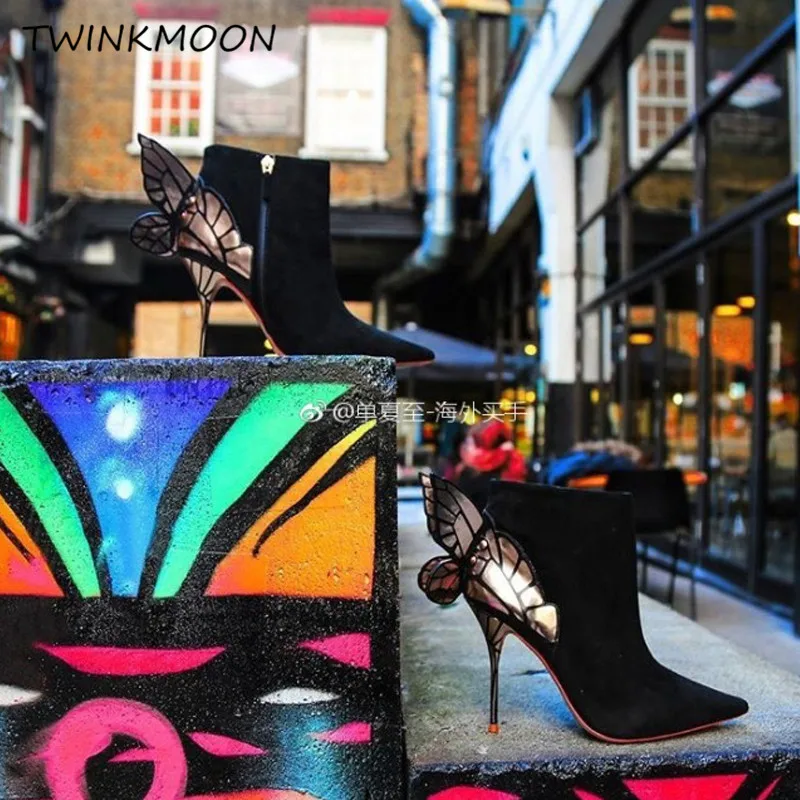 Женские ботинки с бабочкой; зимняя обувь; ботильоны на высоком каблуке; женские замшевые ботинки; Цвет черный, металлик; крылья; botas
