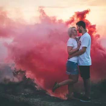 

5PCS/pack DIY Toy Gifts Birthday Party Halloween Supplies Colorful Smoke Fog Cake Smoke Effect Show Bomb Photography Aid NEW!