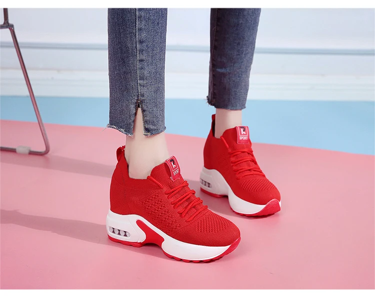Женские летние сетчатые кроссовки на платформе; белые кроссовки; уличная дышащая обувь на танкетке 9 см; повседневная женская обувь; W505