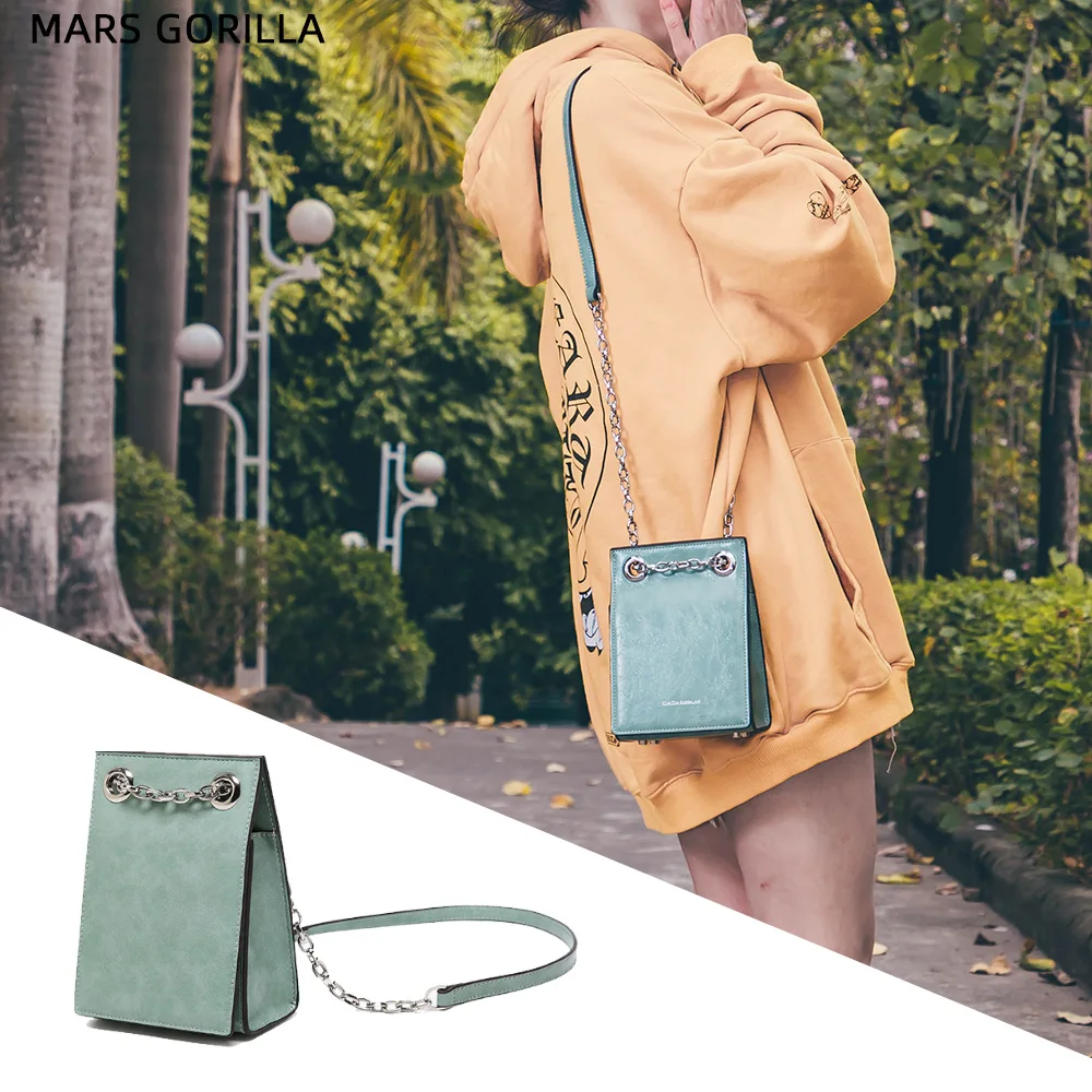 

Female shoulder bag e girl style designer handbag purse leather triangle shape magnet buttom cover metal chain small bag driver