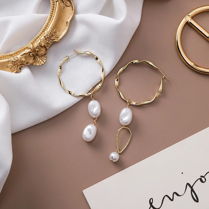 

Korea Style Irregular Imitation Pearl Round Long Asymmetry Drop Earrings for Girl Women Fashion Jewelry Accessories