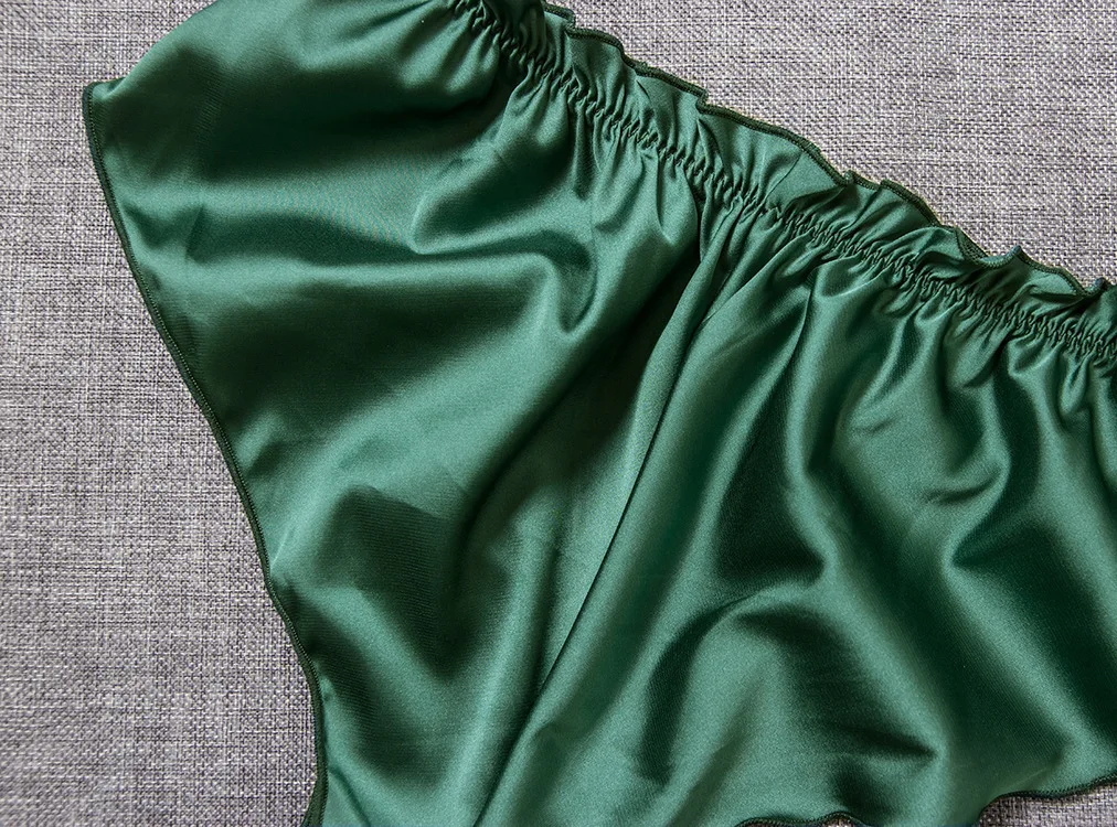 9588343961_2117805147