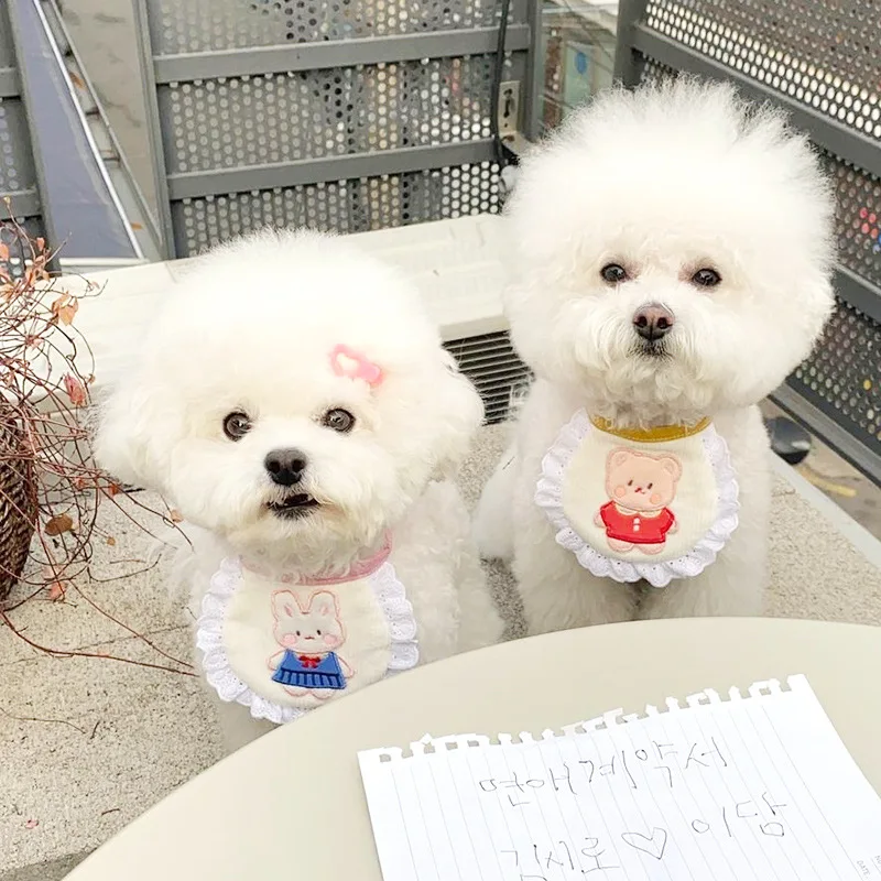 Cat Bowtie Dog Bandana Cute Dog Smiley Face Bavaglino Pet Bunny Saliva Asciugamano Bichon Malta Bichon Small Dog Bavaglino Ornamento Decorazione