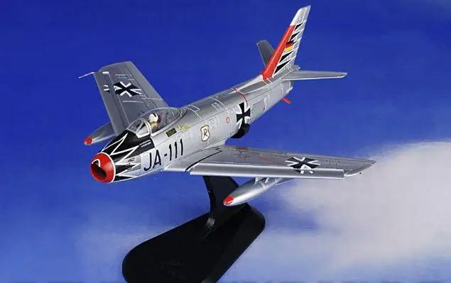 Хобби мастер F-86 Canadair Sabre Mk 6 Luftwaffe JG 71 рихтофен# JA-111 Erich Hartmann Alhorn Германия 1/72 литье под давлением модель самолета