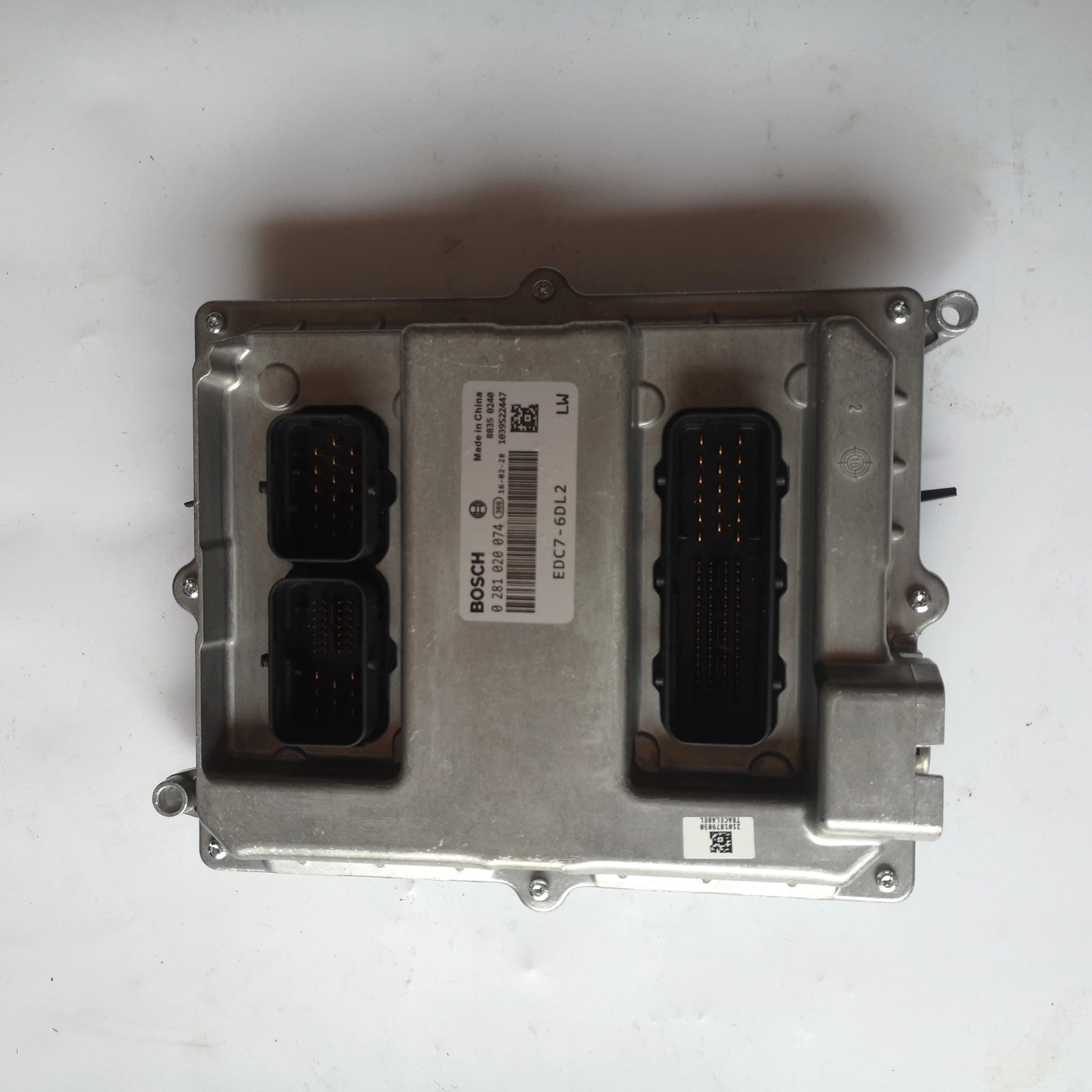 Оригинальная новая компьютерная плата ECU 0281020074 EDC7-6DL2 для FAW JIEFANG Aowei J6 Xichai ECM |