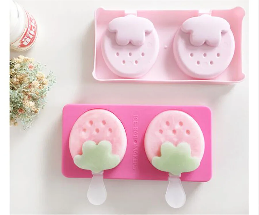 A2435 Homemade Strawberry with Lid Ice Tray Sorbet Mould Box Creative Ice Cream Silicone DIY Strawberry Ice Maker 0
