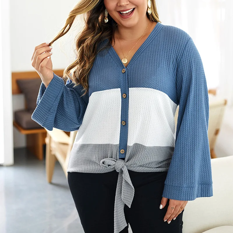 Женский кардиган на пуговицах с V-образным вырезом обхватом груди 135 см |