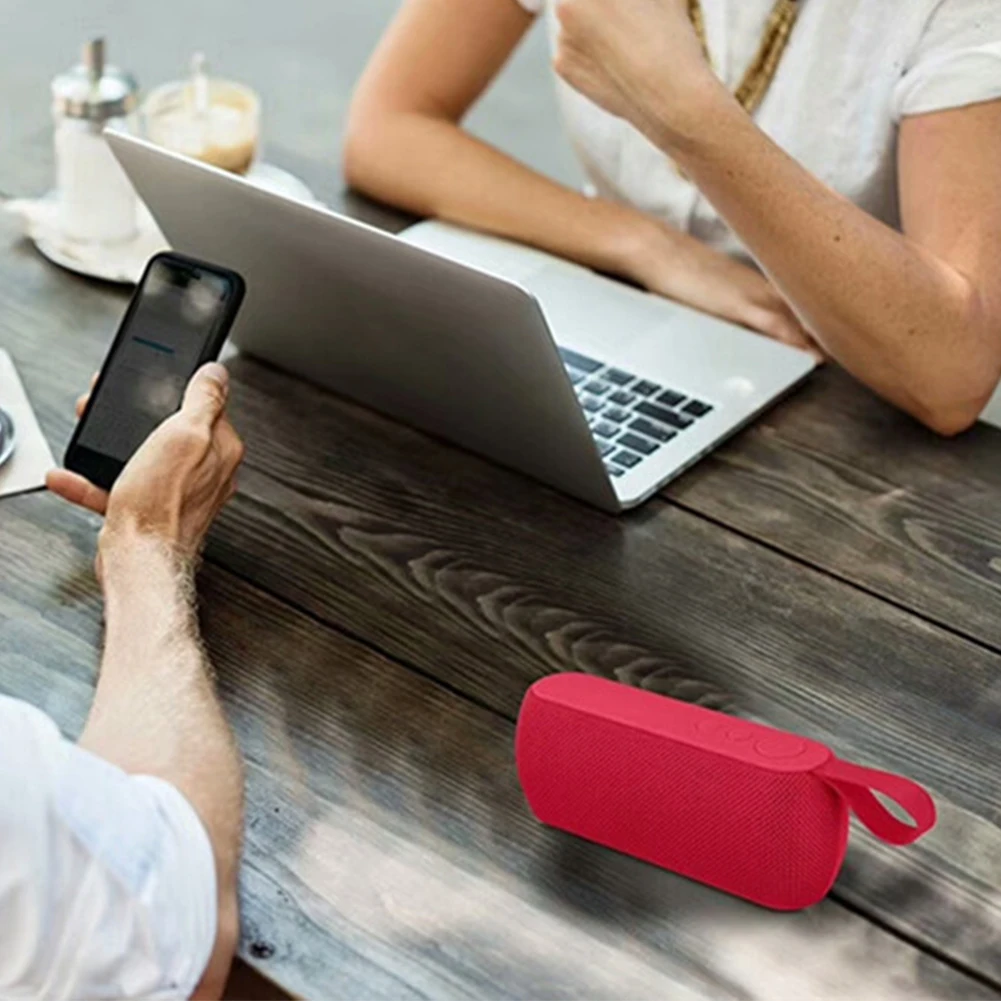 Красный Bluetooth динамик открытый домашний портативный Поддержка TF карты 3D стерео беспроводной путешествия двухканальный AUX вход HIFI звуковая система - Цвет: Красный