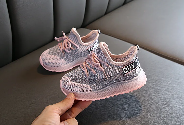 Kids Sneaker Lights Autumn Outdoor Kids Sneakers Boy Lightweight Shoes Boy Shoes with Light Little Girls Sneakers Led Shoes