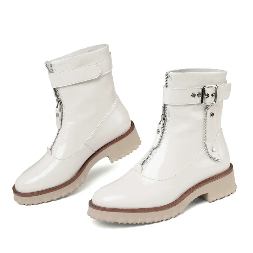 QUTAA/ г. Модная женская обувь из лакированной коровьей кожи на среднем каблуке ботильоны с круглым носком на застежке-липучке, на молнии спереди, с пряжкой размеры 34-42 - Цвет: Белый