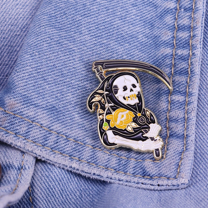 

Grim reaper pin ghost brooch creative Halloween gift