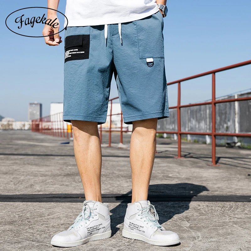 

2020 new men's shorts casual loose Korean version of the trend of summer casual wild beach pants thin section outer wear pants