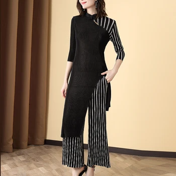 

Plus Size Pant Suits Women Spring Summer Fashion Stripes Miyake Pleats Vintage Improved Cheongsam Top + Wide Leg Pants 2 PCS Set