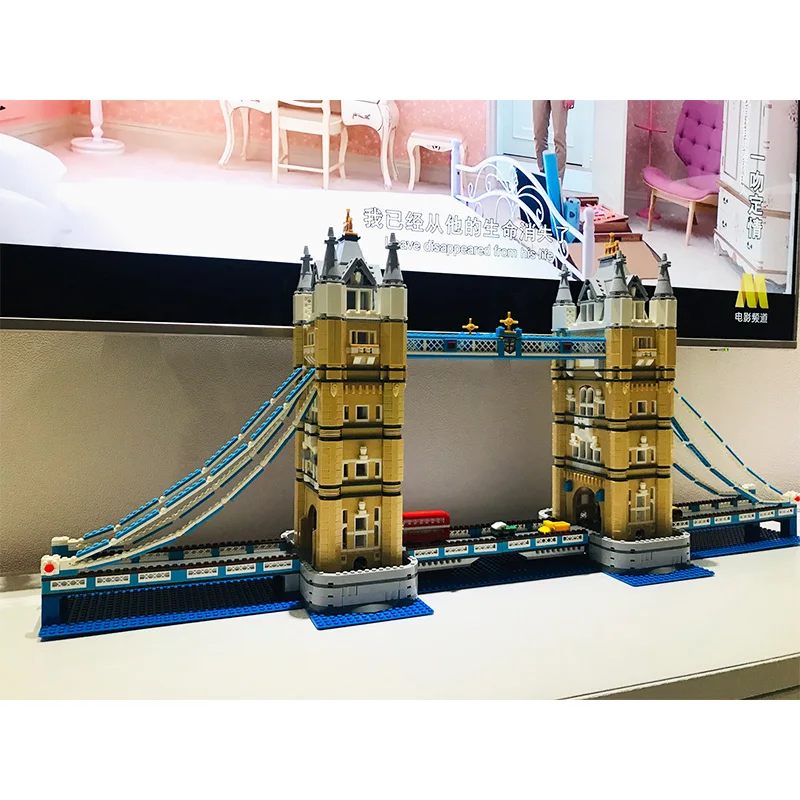 

4295pcs World Famous Architecture London Tower Bridge Creator Expert Compatible lepining Building Blocks DIY Toys 17004 10214