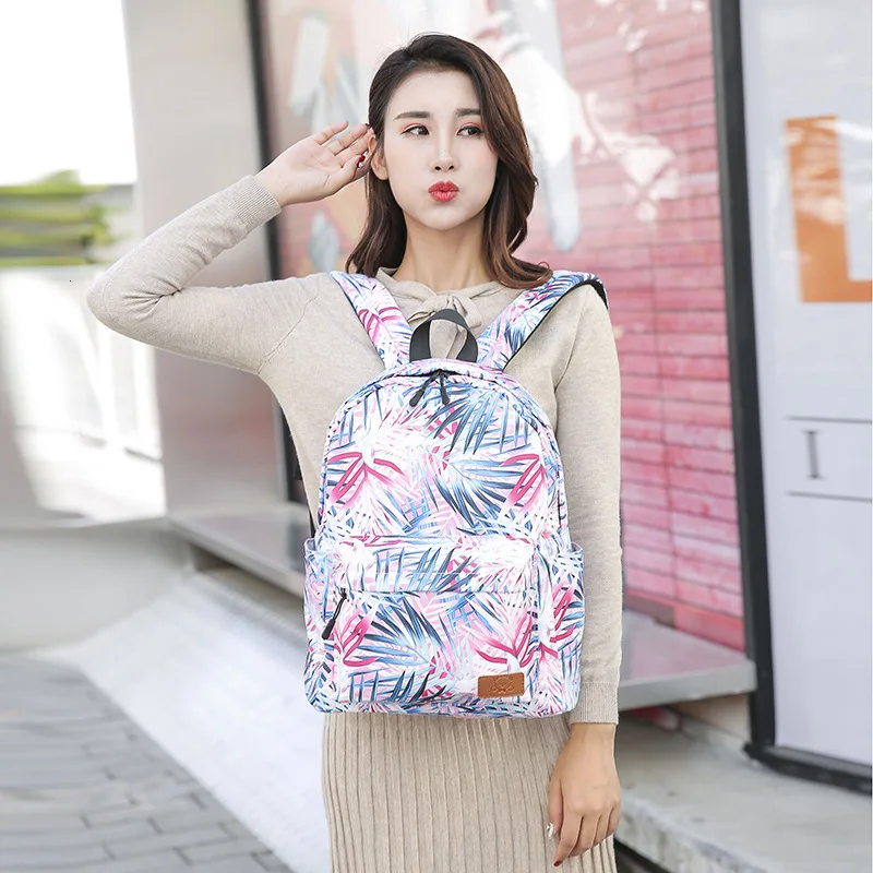 

2019 new canvas backpack student bag trend wild multicolored leaf print leisure travel backpack female