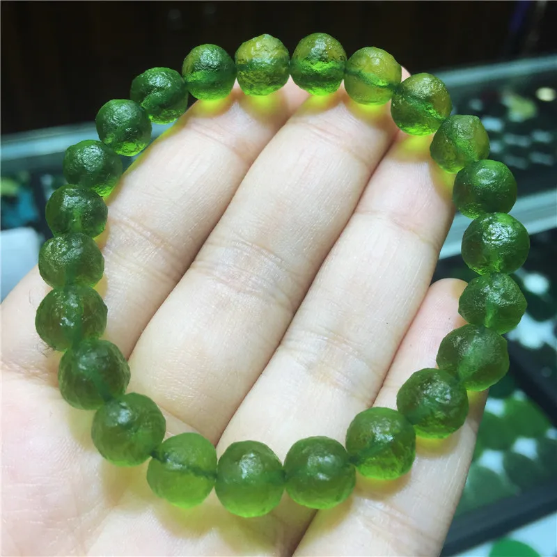 

Moldavite Czech Meteorite Bracelet Impact Glass Rough Stone Hand catenary Crystal Energy Stone 1pcs