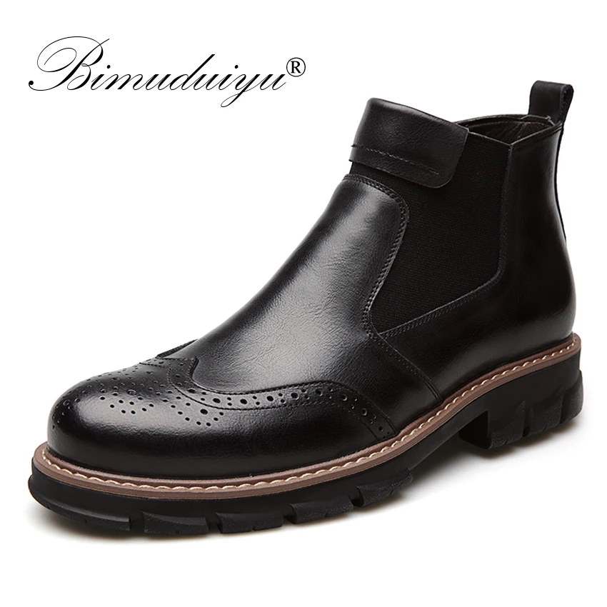 hommes en bottes de cuir