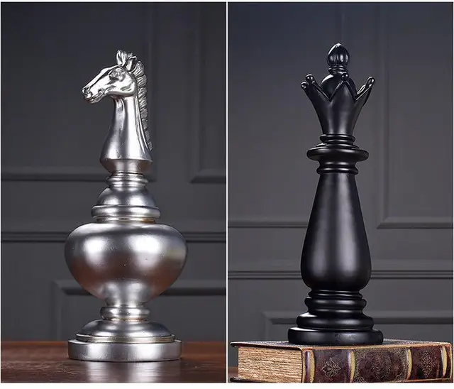 Antique Chess Large Chess Pieces Artificial Leather Chessboard Resin Chess  Pieces Character Modeling Gift Entertainment Game Box - Temu