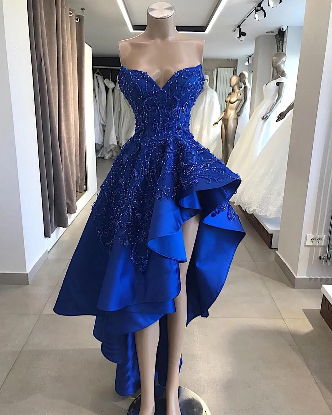 Tanie Royal Blue High Low Prom sukienki koktajlowe zroszony aplikacje Sweetheart