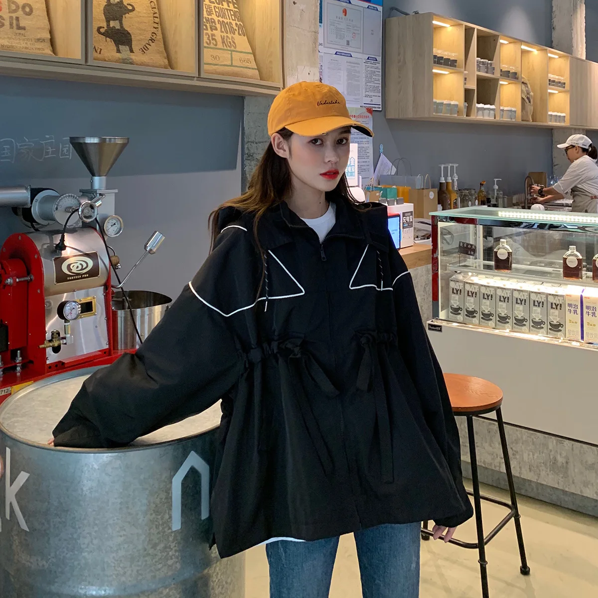 Фотосессия Осень стиль негабаритных свободного кроя с капюшоном пальто плащ куртка