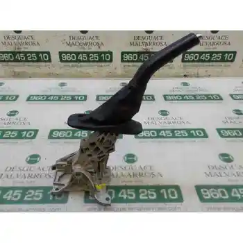 

HAND BRAKE LEVER VOLVO V40 2.0 CAT Diesels [16807484]