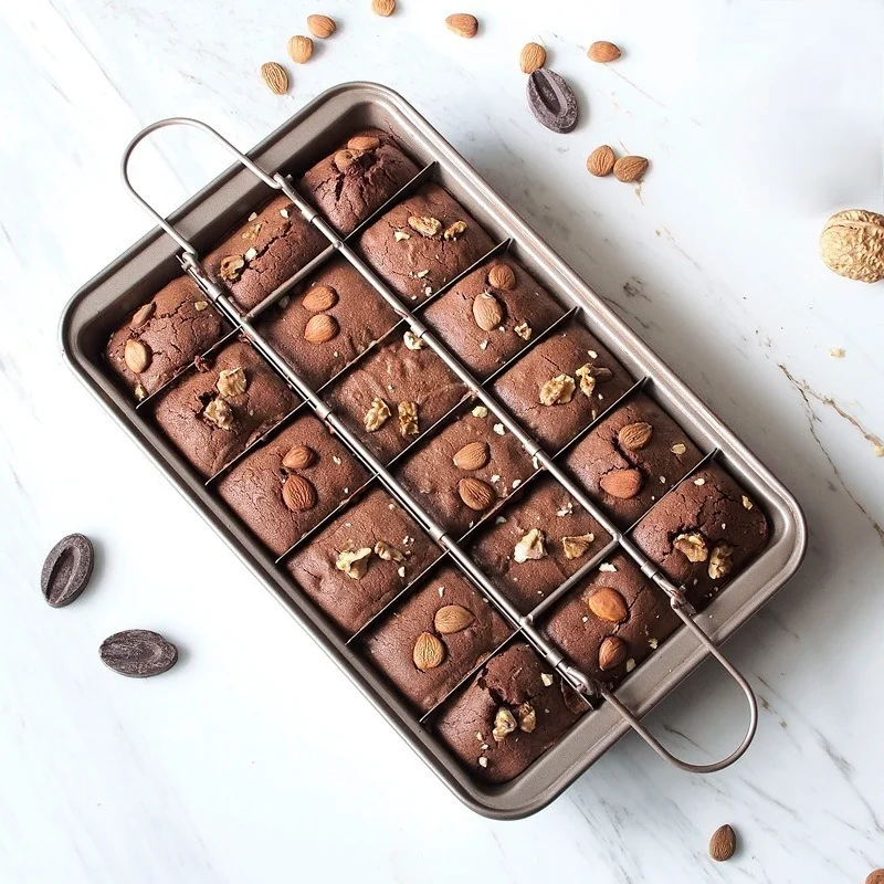 

Carbon Steel Square Lattice Brownie Baking Pan 31*20*4.9CM Professional Bakeware Tools 18 Cavity Chocolate Cake Mold 1Pcs